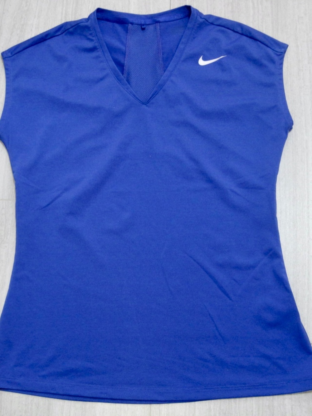 NIKE Athletic Tri Fit Women Royal Blue Top. Size M